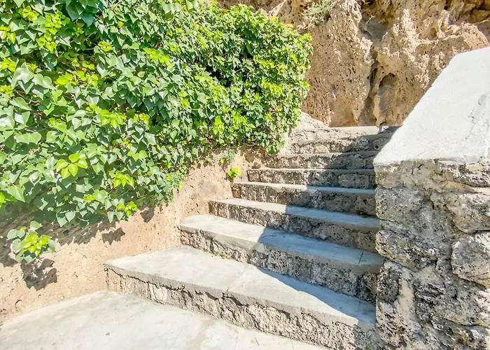 Roca Chica - Parking - Frente Playa - Terraza - Wifi - Bajondillo y Carihuela
